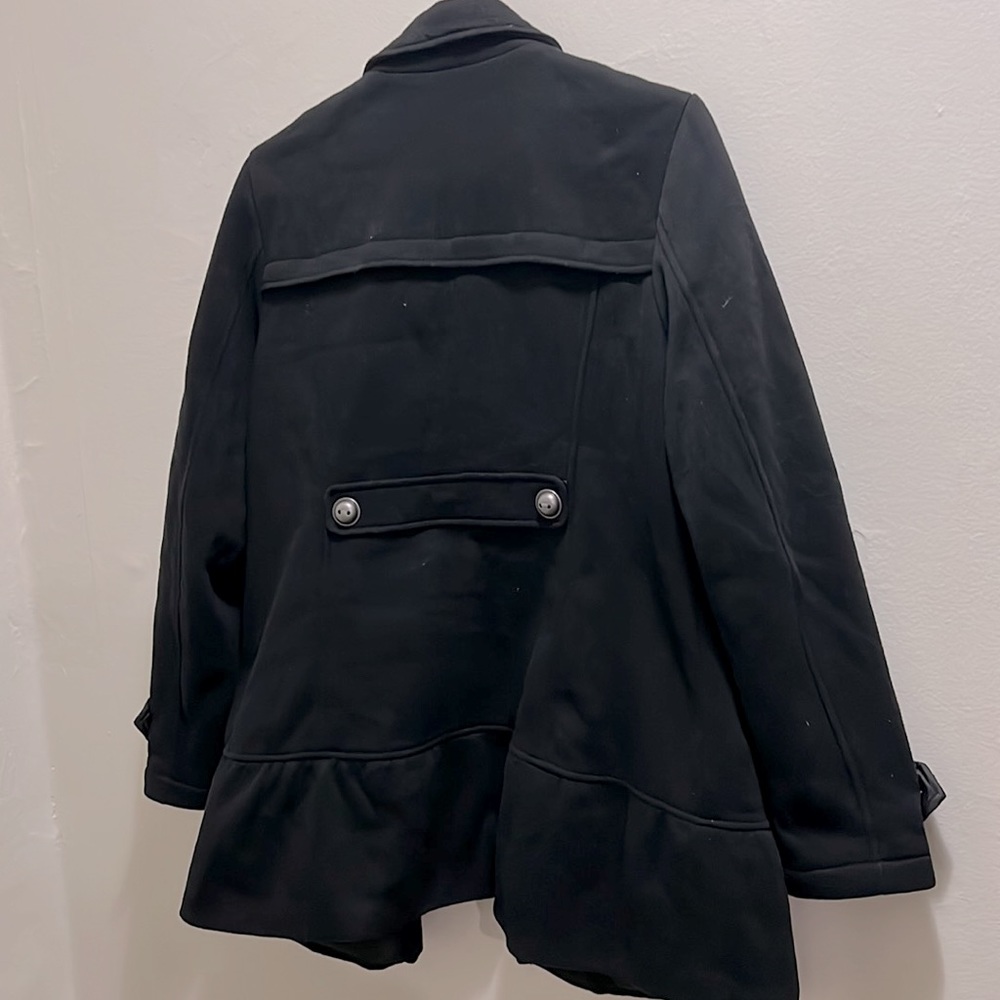 Coat - Picture 4 of 11